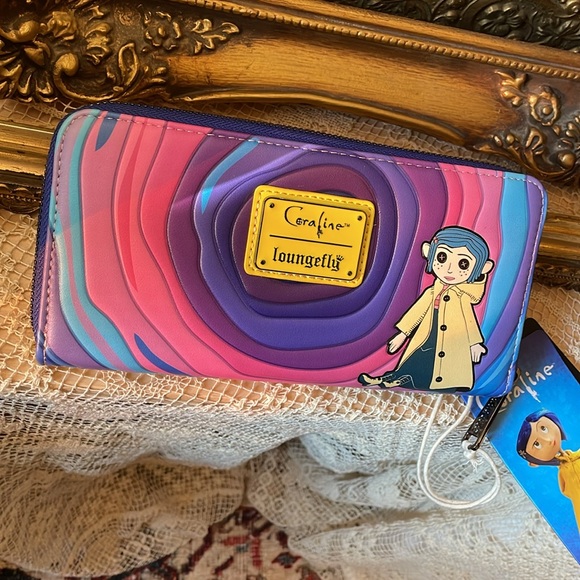 Loungefly x Caroline Wallet - Picture 6 of 6